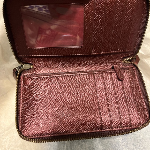 Coach wristlet - Picture 5 of 7